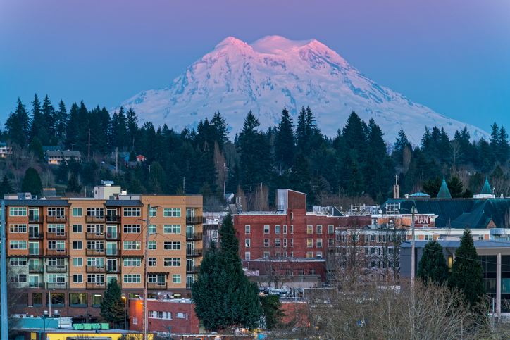 Discover what makes Woodinville a perfect suburban retreat with top schools and community vibe.
